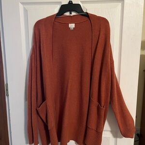 ❗️SOLD❗️Cozy Rust Cardigan Sweater
